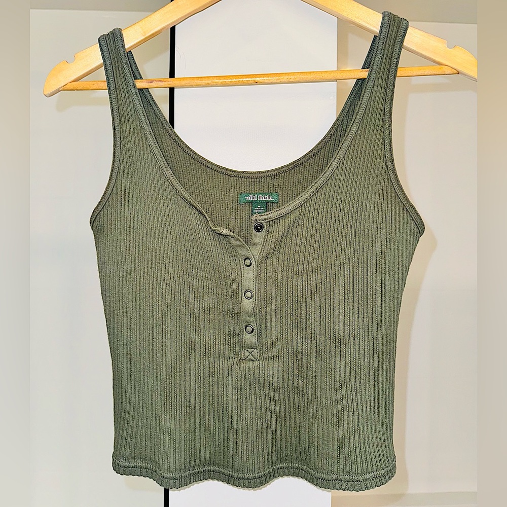 Wild Fable Dark Green Crop Top Size Medium